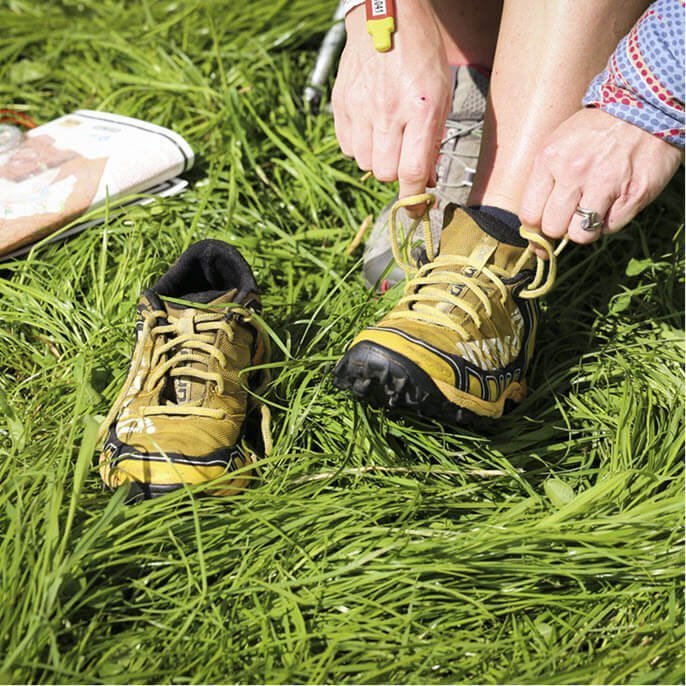 Heel lock clearance lacing boots